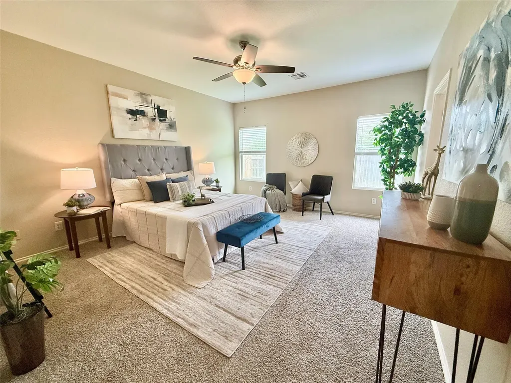 102 Williamson Cove Elgin TX 78621