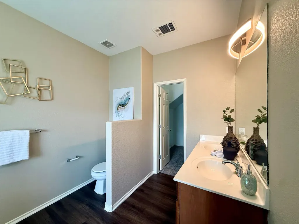 102 Williamson Cove Elgin TX 78621
