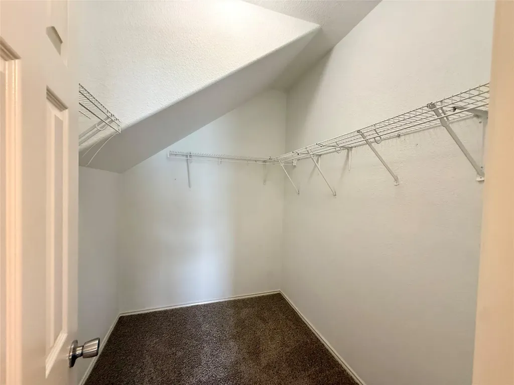 102 Williamson Cove Elgin TX 78621