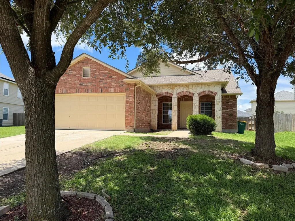 102 Williamson Cove Elgin TX 78621