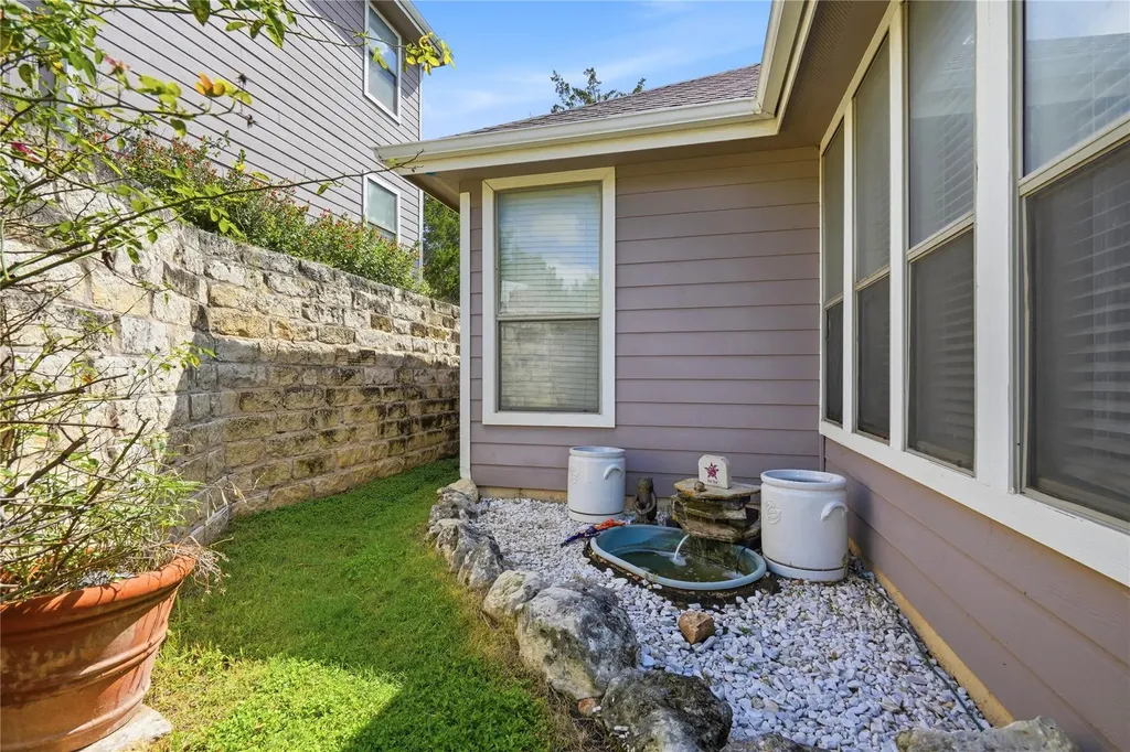 22101 Oban Drive Spicewood TX 78669