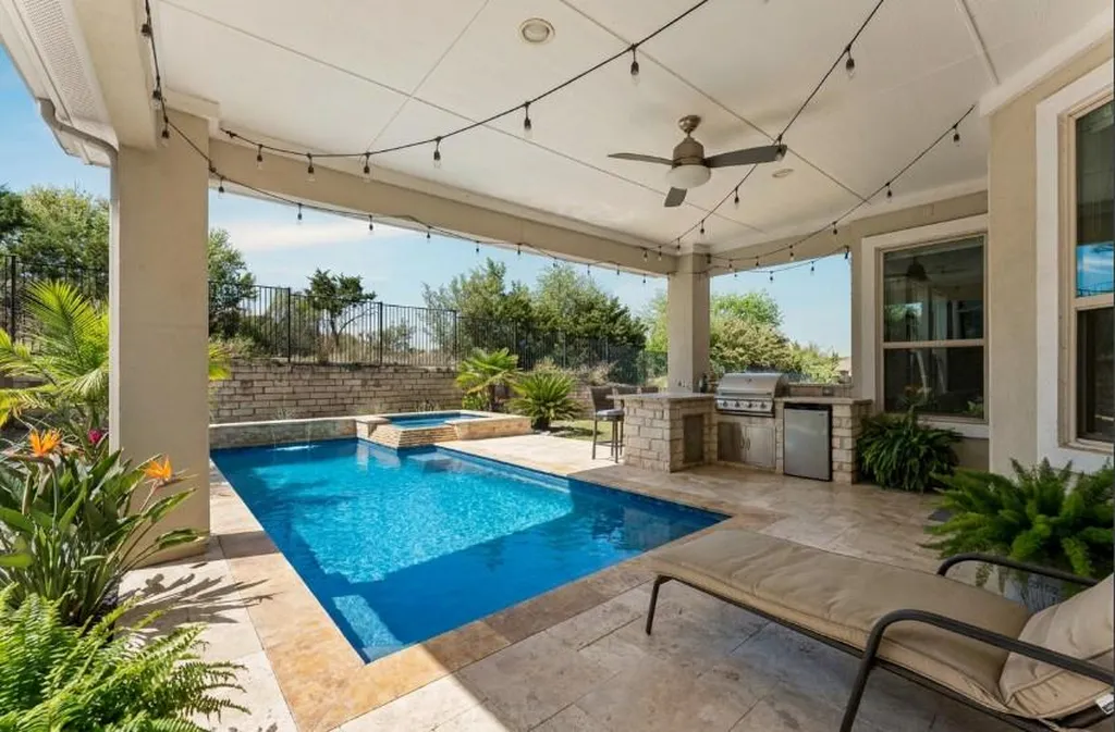 4601 Gallego Circle Austin TX 78738