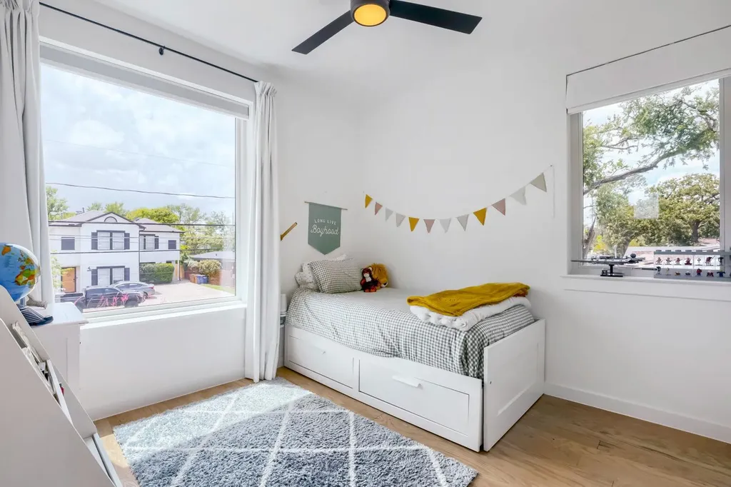 4804 Ribbecke Avenue Austin TX 78721