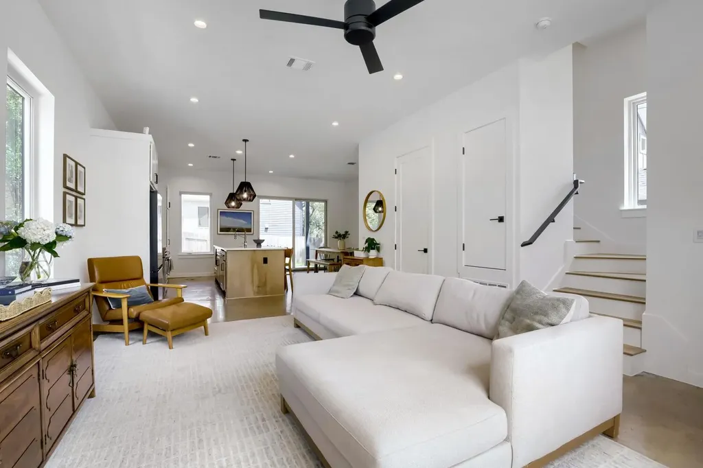 4804 Ribbecke Avenue Austin TX 78721