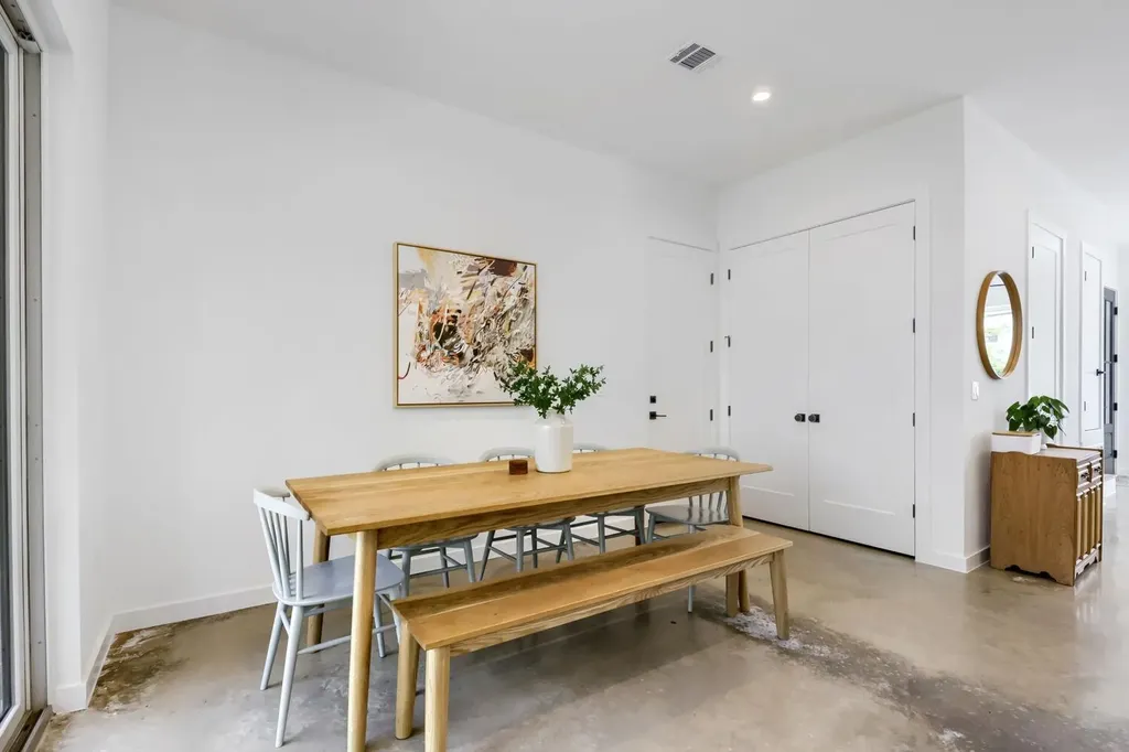 4804 Ribbecke Avenue Austin TX 78721