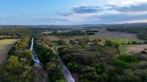 1294 Crabapple Road Blanco TX 78606
