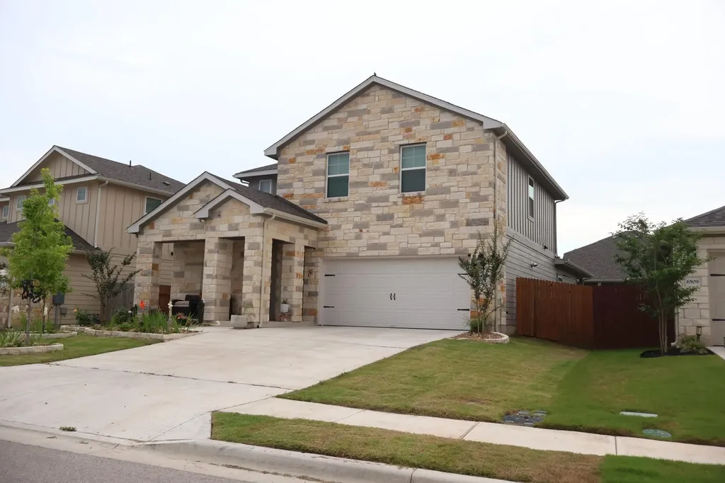 6511 Dragride Road Buda TX 78610
