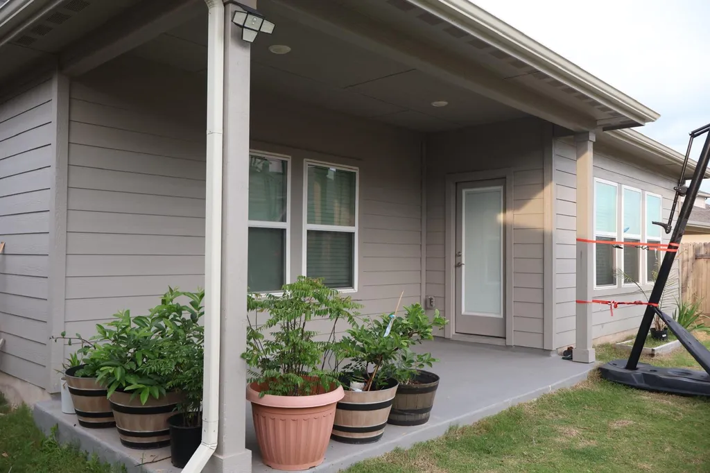 6511 Dragride Road Buda TX 78610