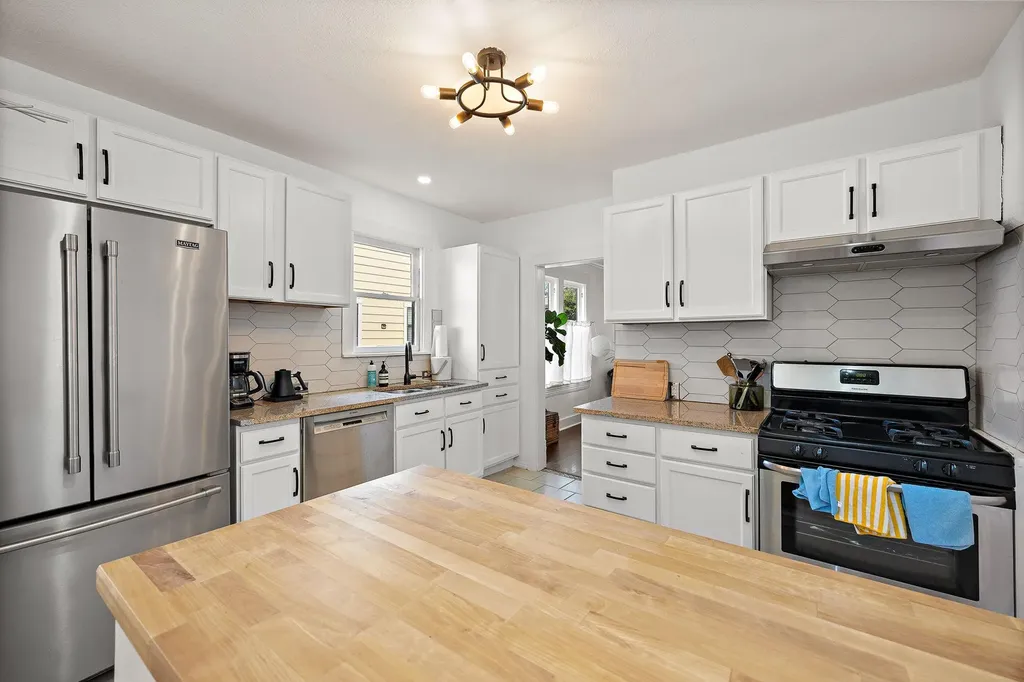 933 E 51st Street Austin TX 78751