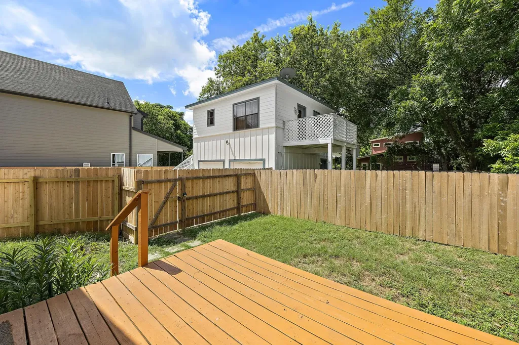 933 E 51st Street Austin TX 78751