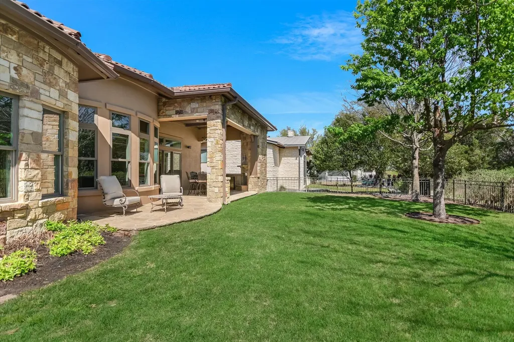 8225 Carranzo Drive Austin TX 78735