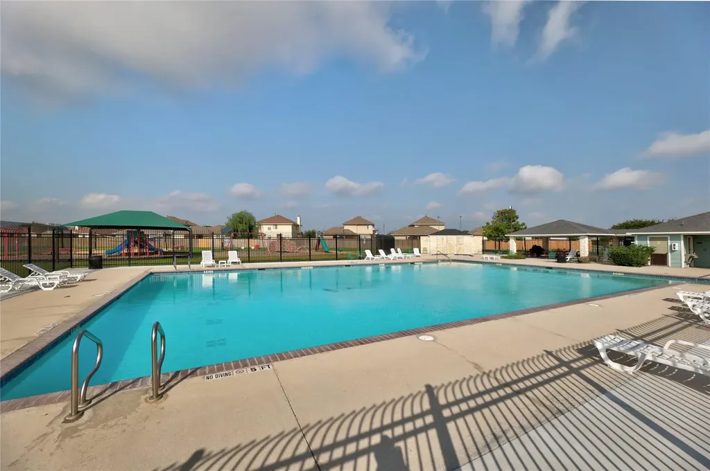 125 Bayliss Street Hutto TX 78634