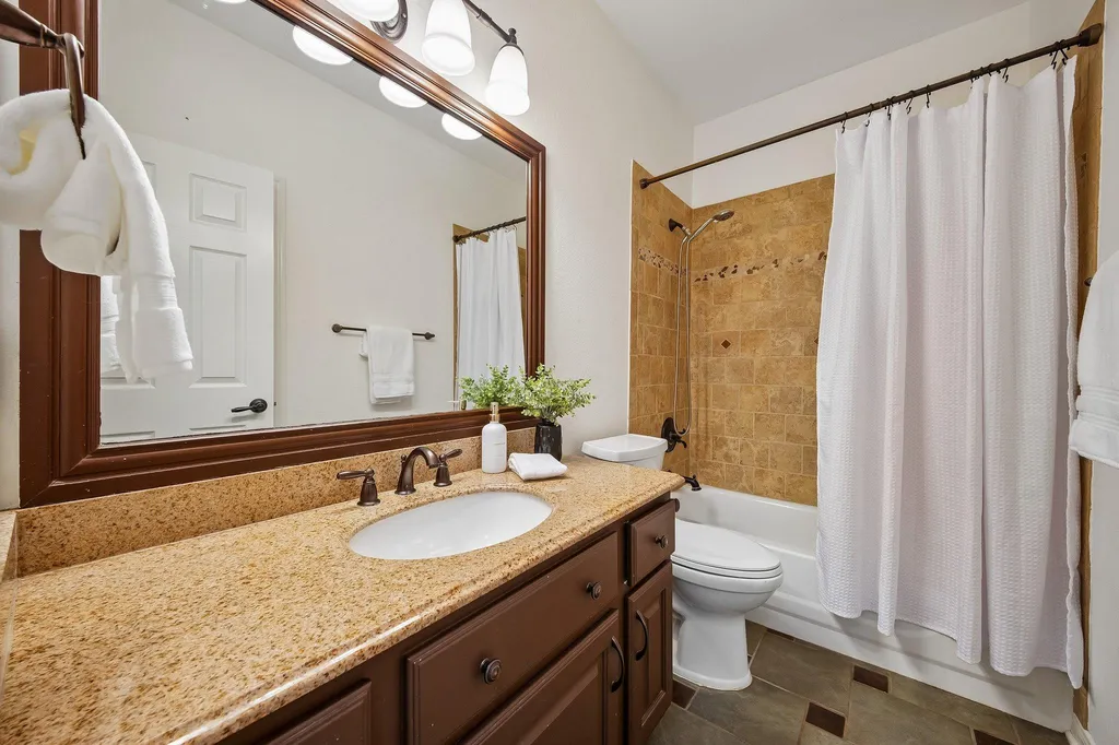 3313 Burks Lane Austin TX 78732
