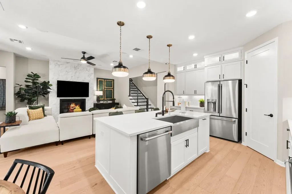 204 Barton Oak Trail Georgetown TX 78628