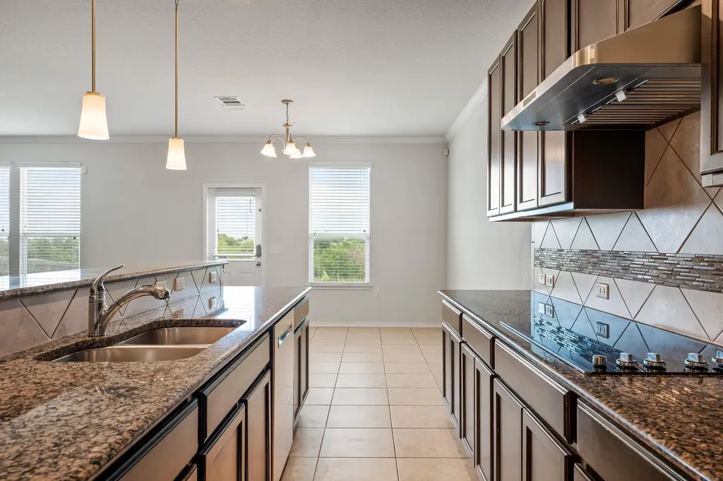 5816 Adair Cove Austin TX 78754