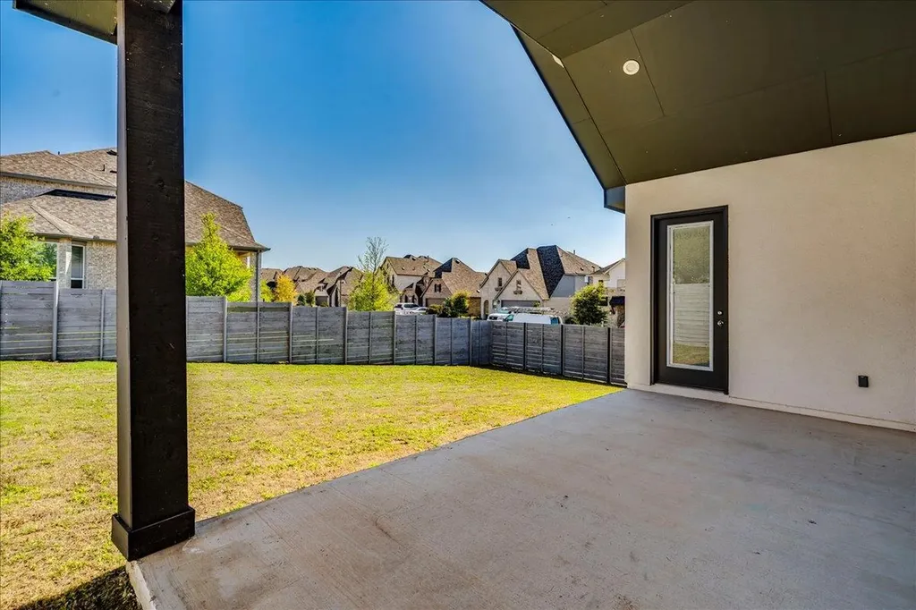 1533 Jay Wolf Drive Georgetown TX 78628