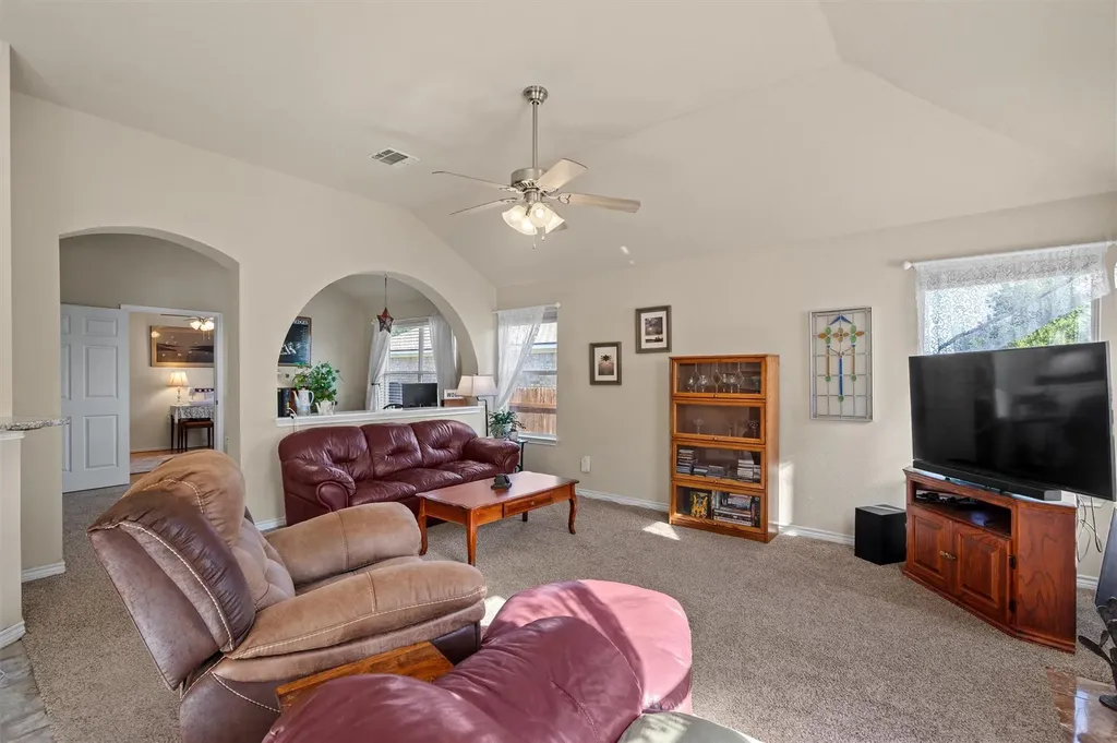 2346 Friarcreek Loop Round Rock TX 78664