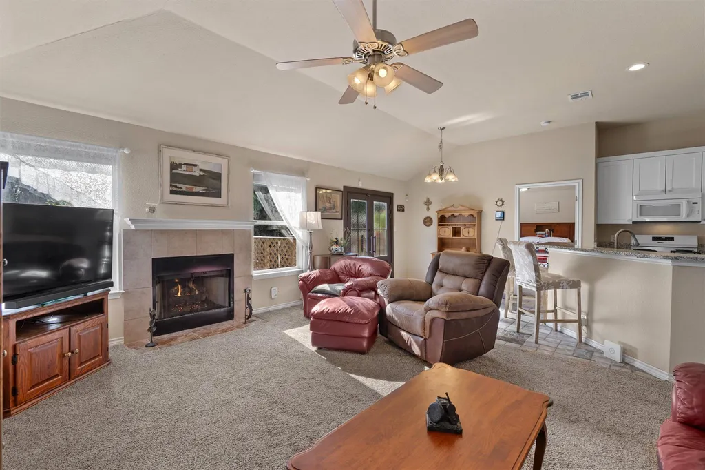2346 Friarcreek Loop Round Rock TX 78664