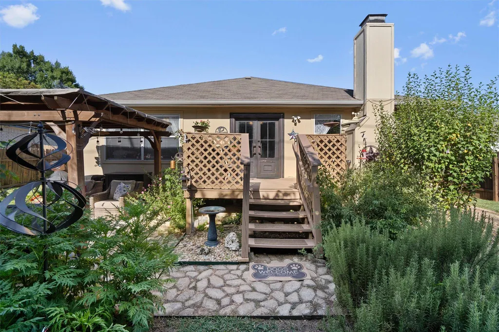 2346 Friarcreek Loop Round Rock TX 78664