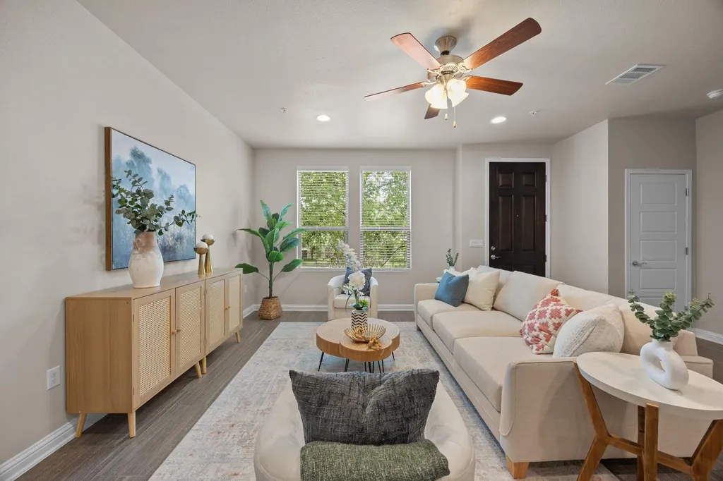 6814 E Riverside Drive Austin TX 78741