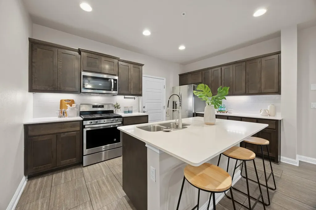 6814 E Riverside Drive Austin TX 78741