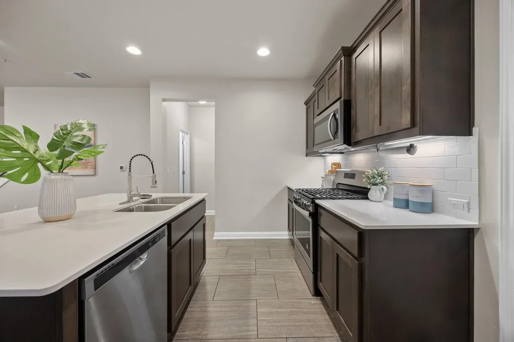 6814 E Riverside Drive Austin TX 78741