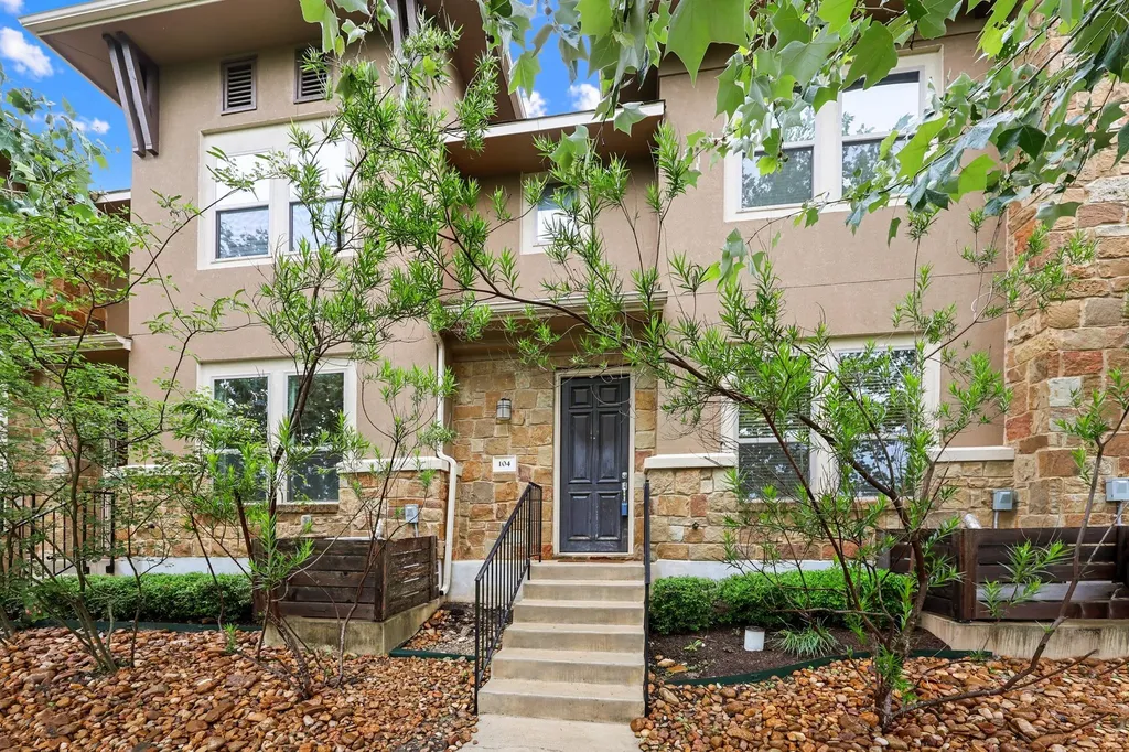 6814 E Riverside Drive Austin TX 78741