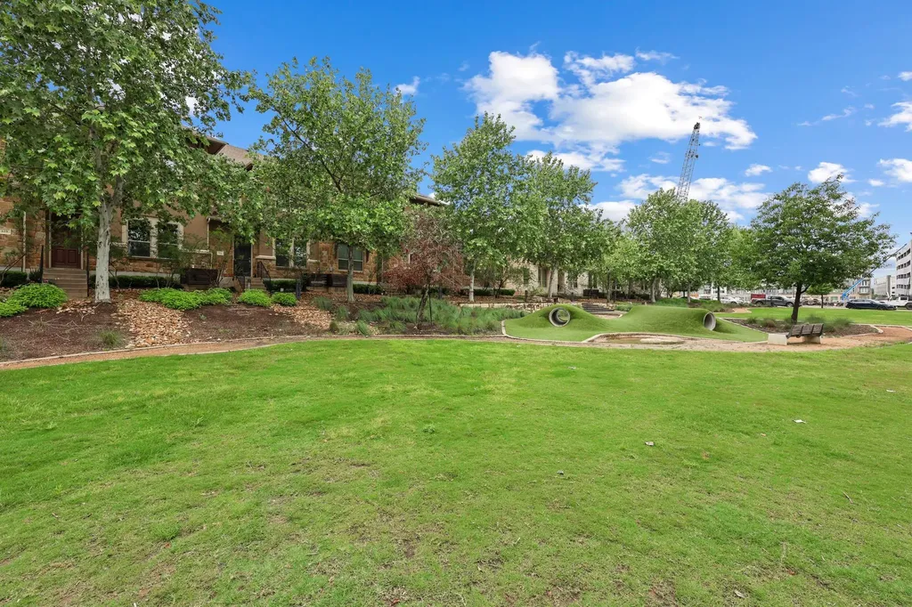 6814 E Riverside Drive Austin TX 78741