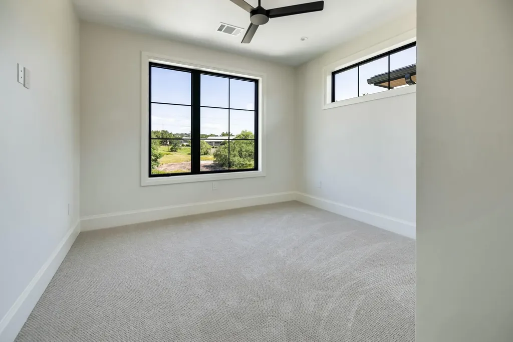 701 Hi Drive N Horseshoe Bay TX 78657