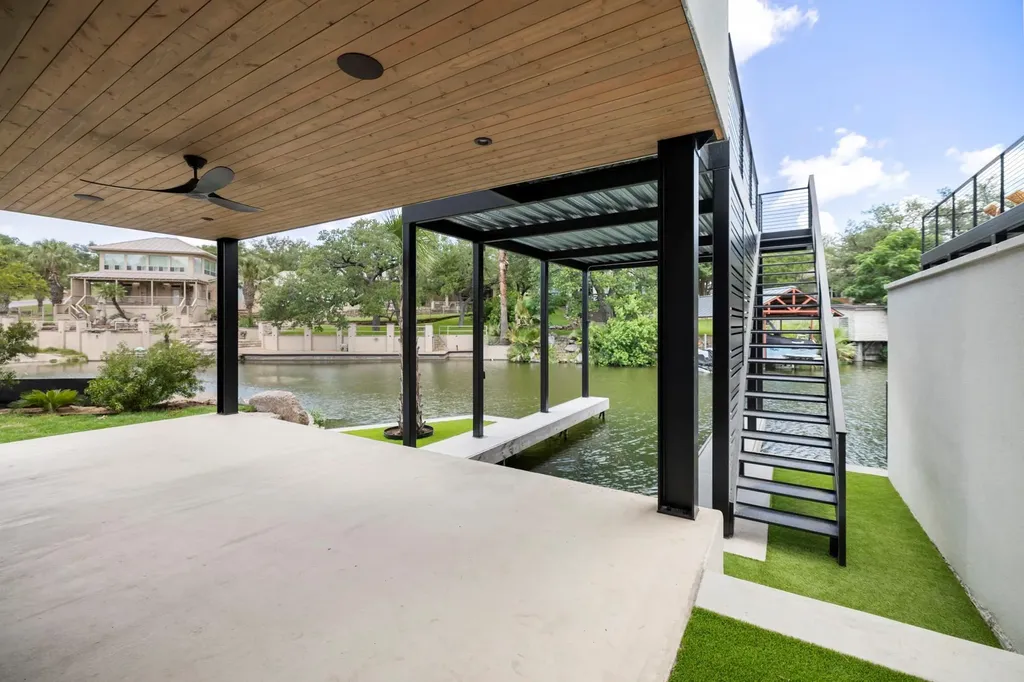 701 Hi Drive N Horseshoe Bay TX 78657