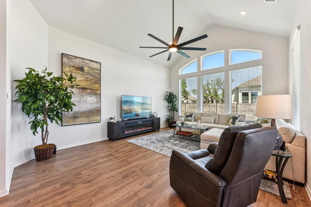 1000 Rollingwood Trail Georgetown TX 78633