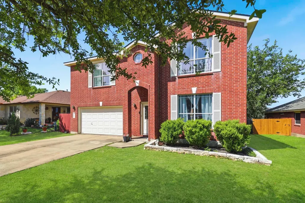 111 Brazos Lane Kyle TX 78640