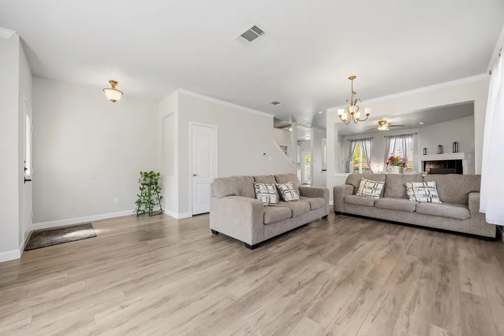 111 Brazos Lane Kyle TX 78640