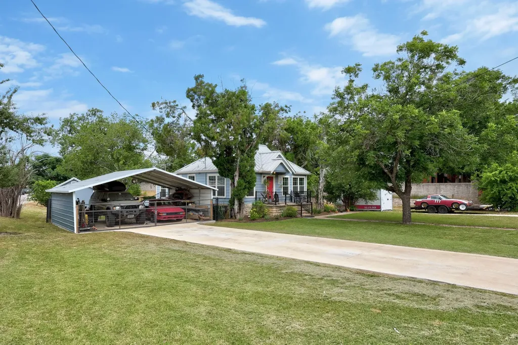 2120 Leander Street Georgetown TX 78626