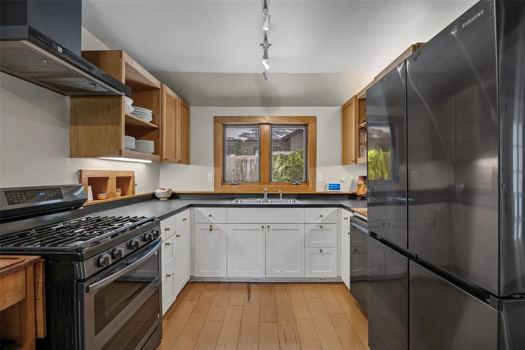 4408 Barrow Avenue Austin TX 78751