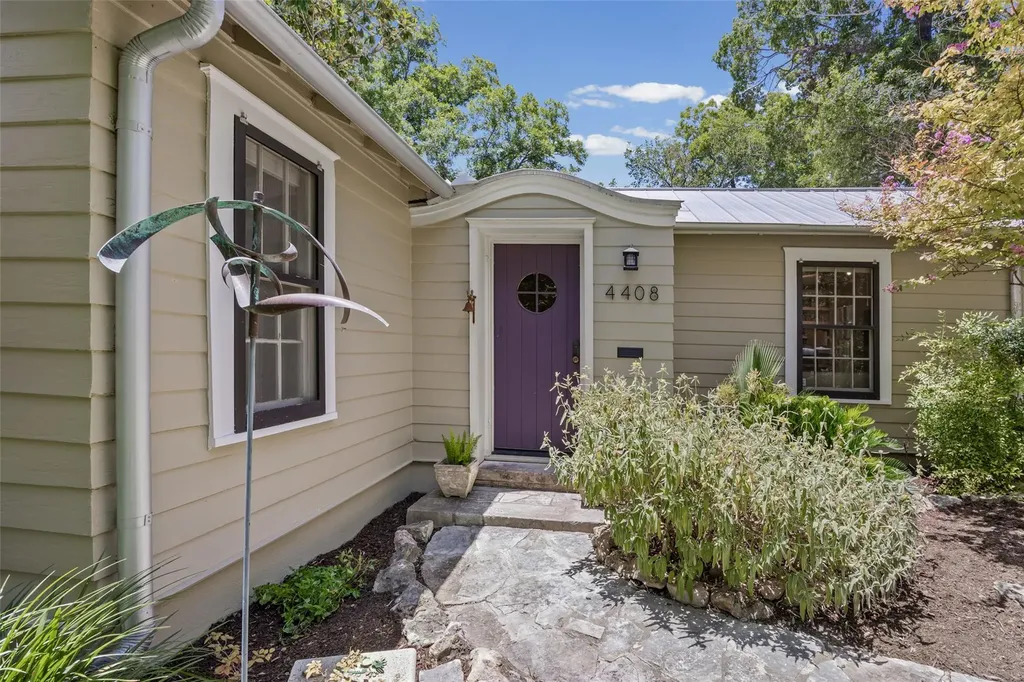 4408 Barrow Avenue Austin TX 78751