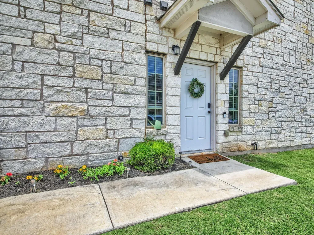 1600 Airedale Road Austin TX 78748