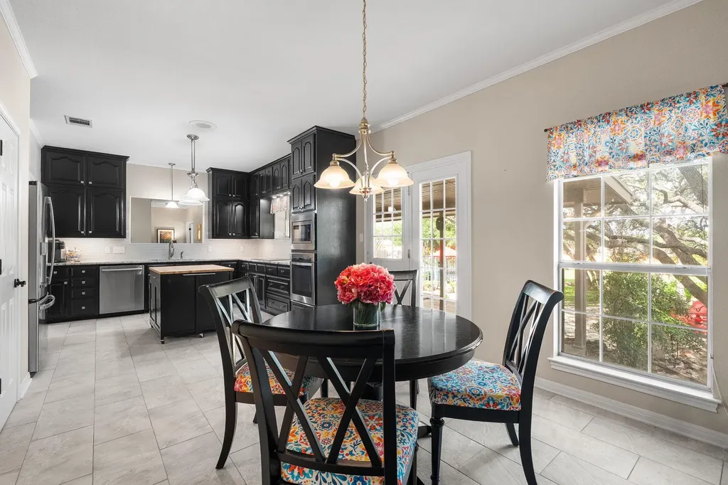 305 Riverview Drive Georgetown TX 78628