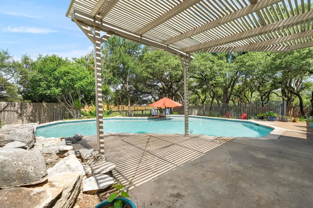 305 Riverview Drive Georgetown TX 78628