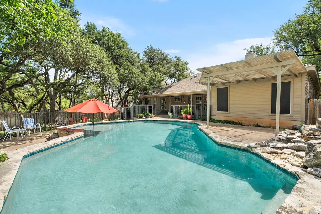 305 Riverview Drive Georgetown TX 78628