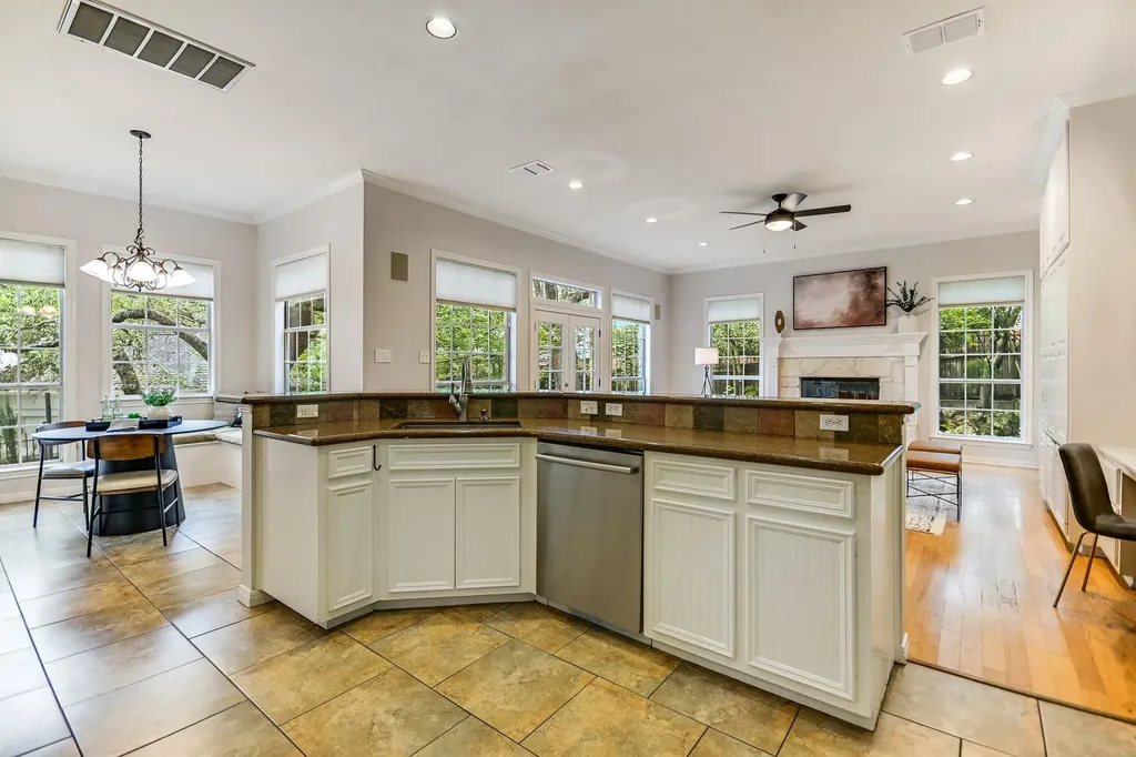5413 Mountain Cedar Cove Austin TX 78731