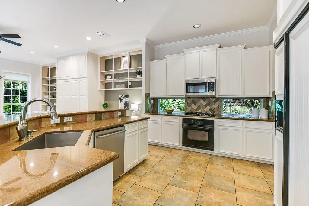 5413 Mountain Cedar Cove Austin TX 78731