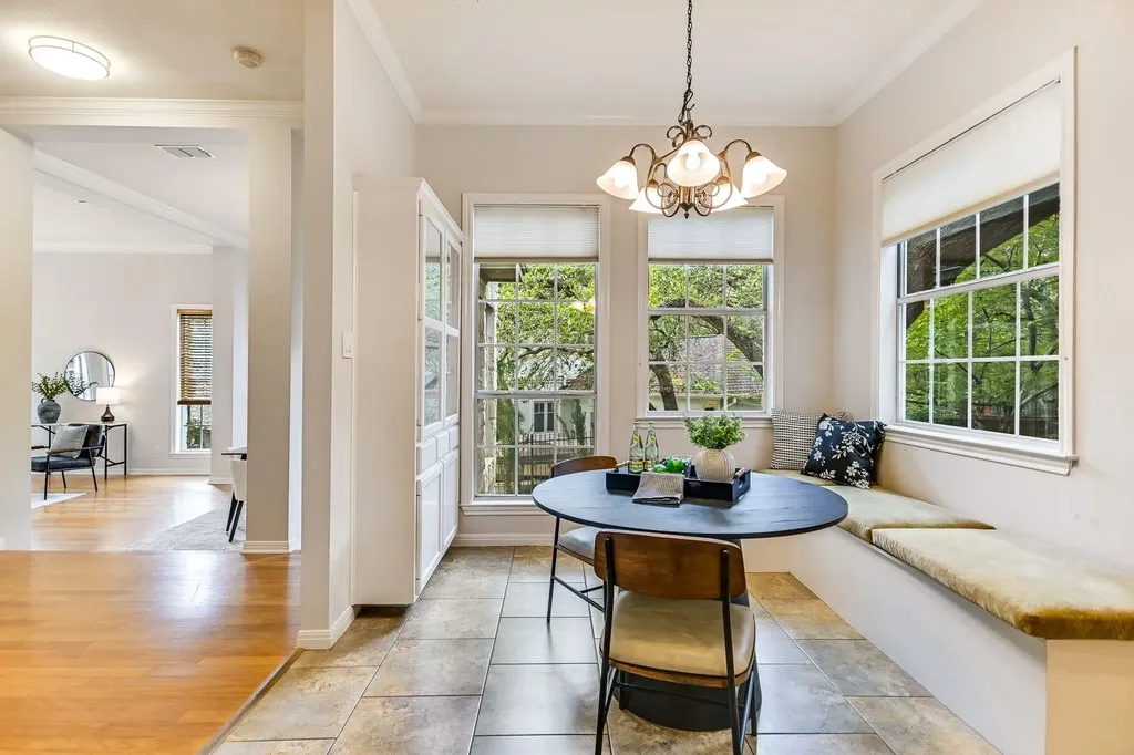 5413 Mountain Cedar Cove Austin TX 78731