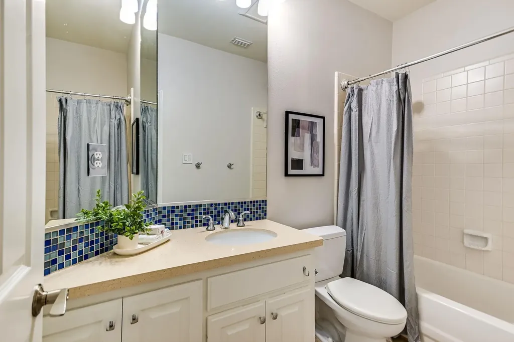 5413 Mountain Cedar Cove Austin TX 78731