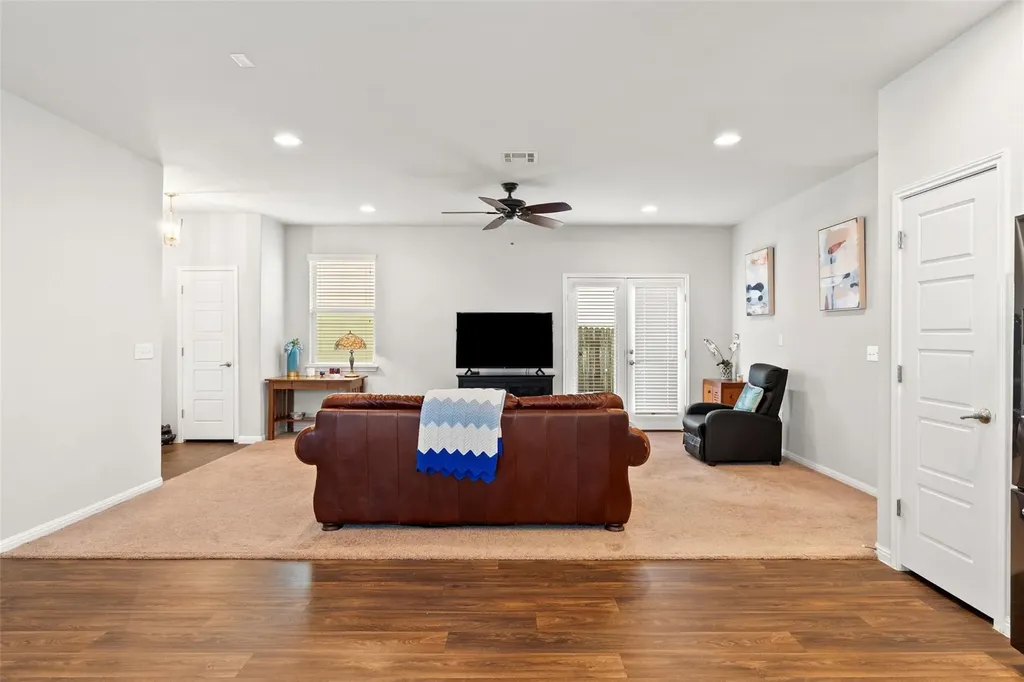 557 Twisted Oaks Lane Buda TX 78610