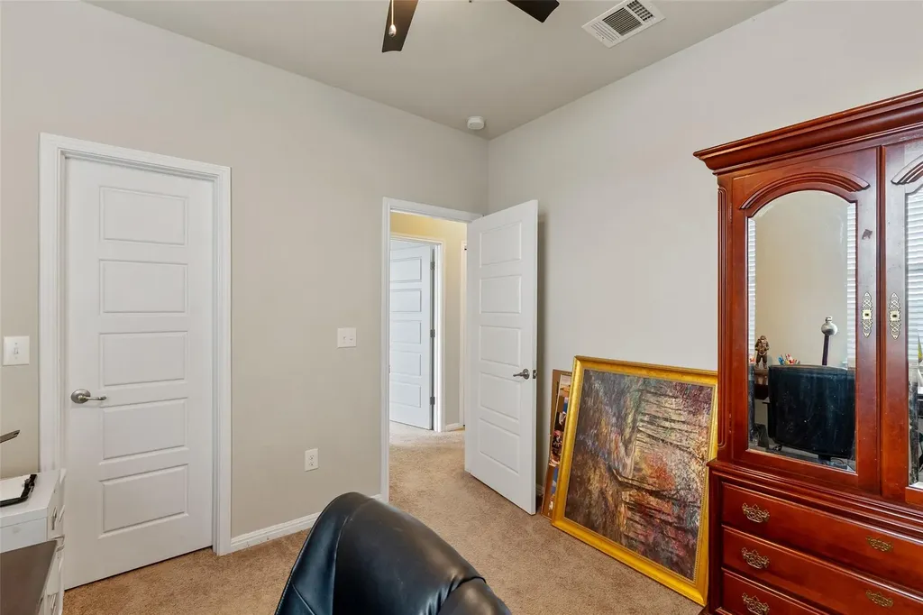 557 Twisted Oaks Lane Buda TX 78610
