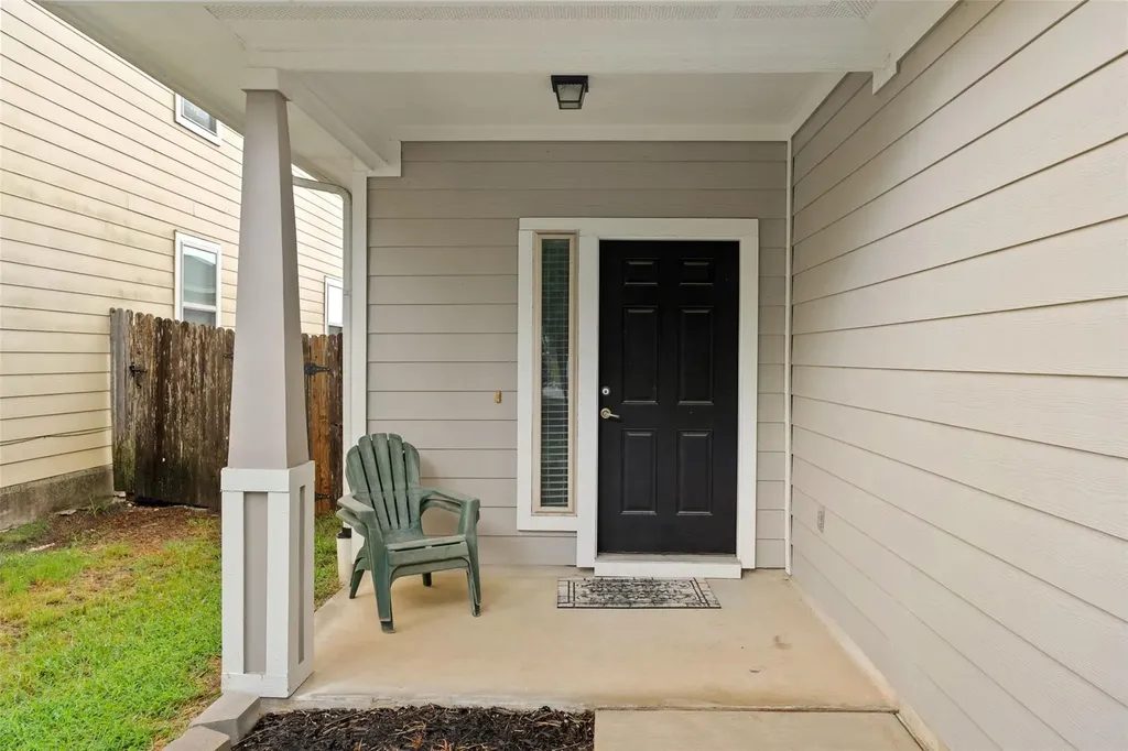 557 Twisted Oaks Lane Buda TX 78610