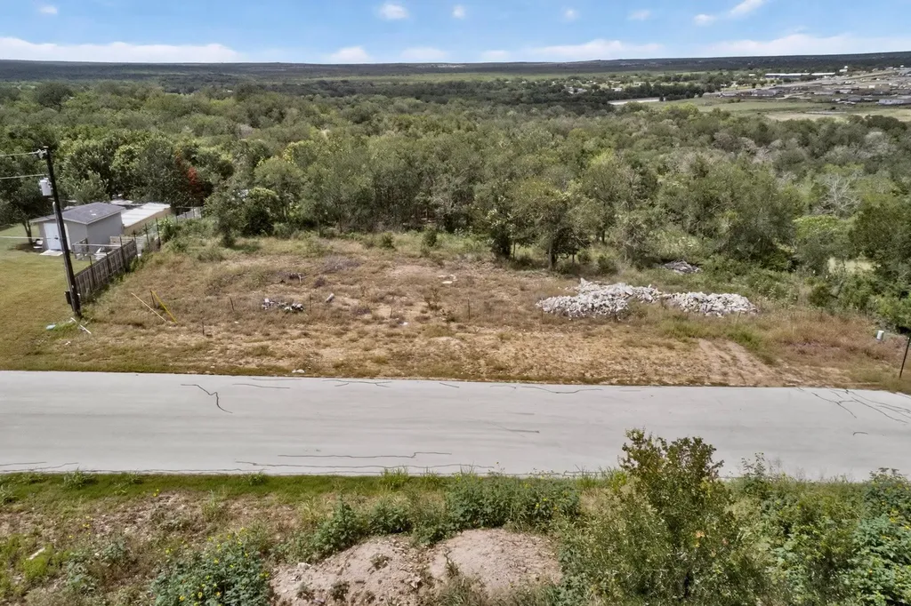 693 Santa Teresa Road Kyle TX 78640