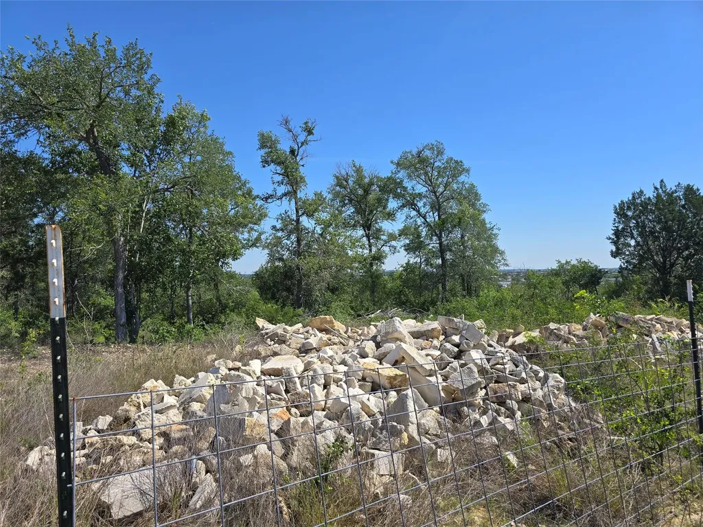 693 Santa Teresa Road Kyle TX 78640