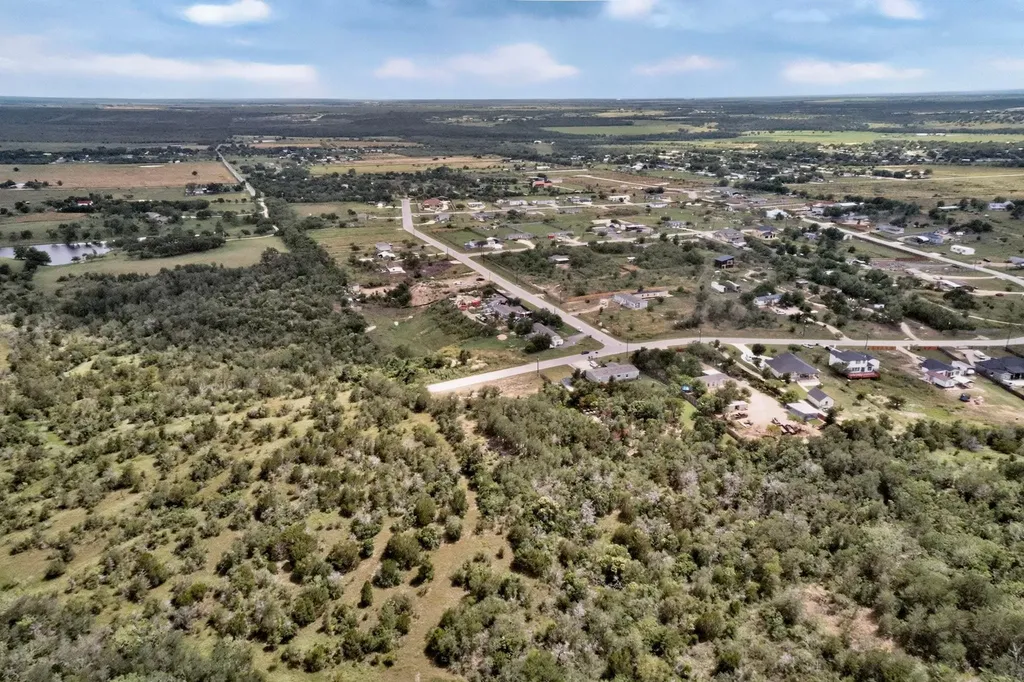 693 Santa Teresa Road Kyle TX 78640